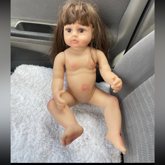 Reborn Toddler silicone doll - Picture 3 of 9